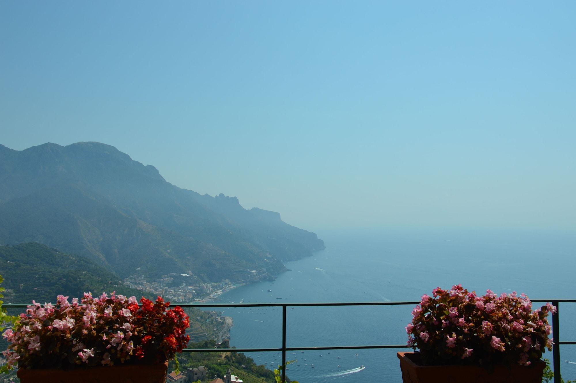 Palazzo Confalone Ravello Esterno foto